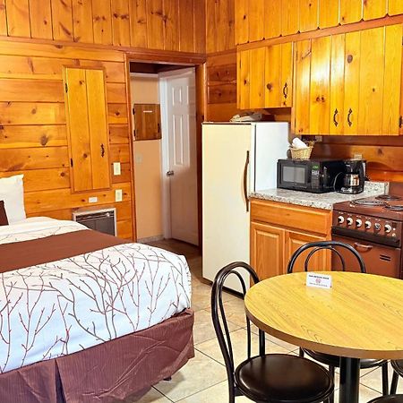 Apple Inn Motel Chelan Zewnętrze zdjęcie