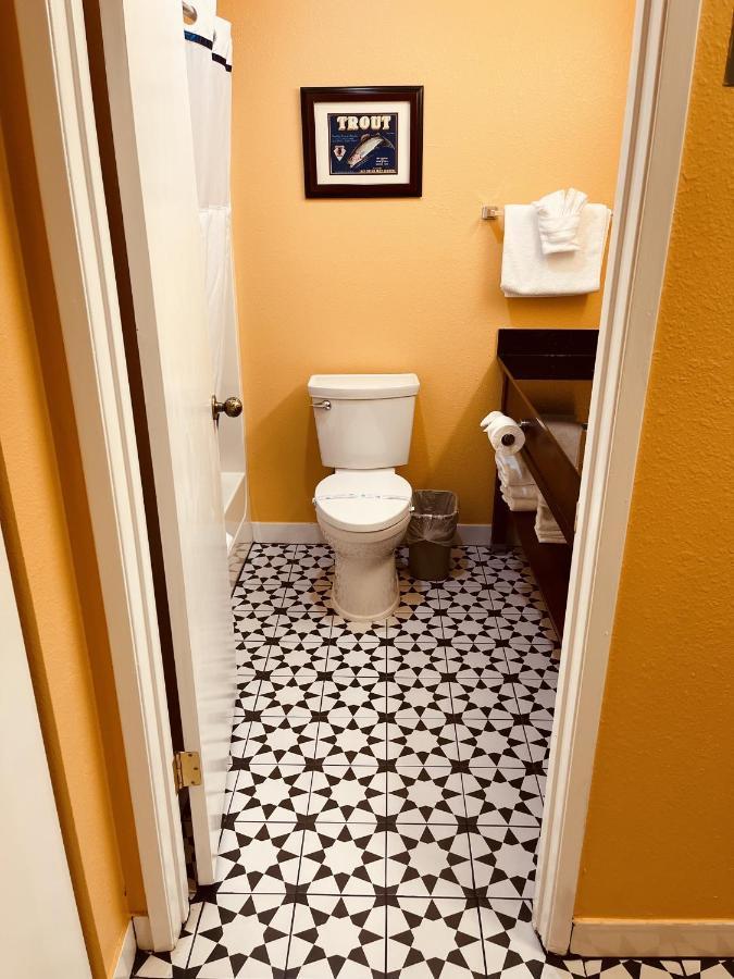 Apple Inn Motel Chelan Zewnętrze zdjęcie