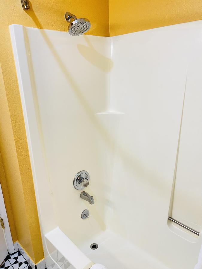 Apple Inn Motel Chelan Zewnętrze zdjęcie