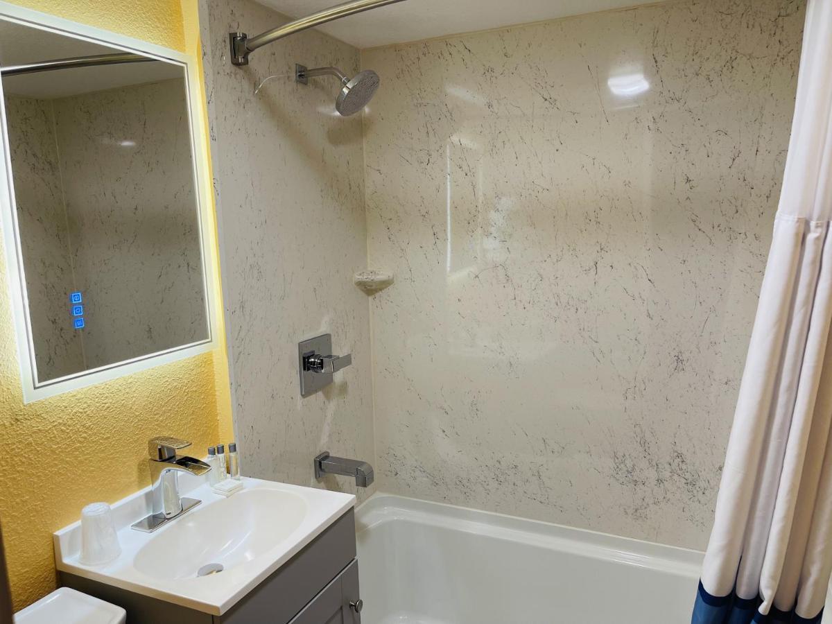 Apple Inn Motel Chelan Zewnętrze zdjęcie