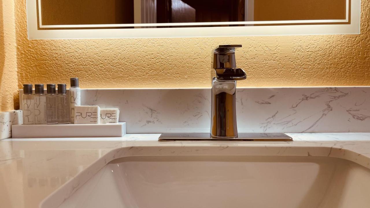 Apple Inn Motel Chelan Zewnętrze zdjęcie