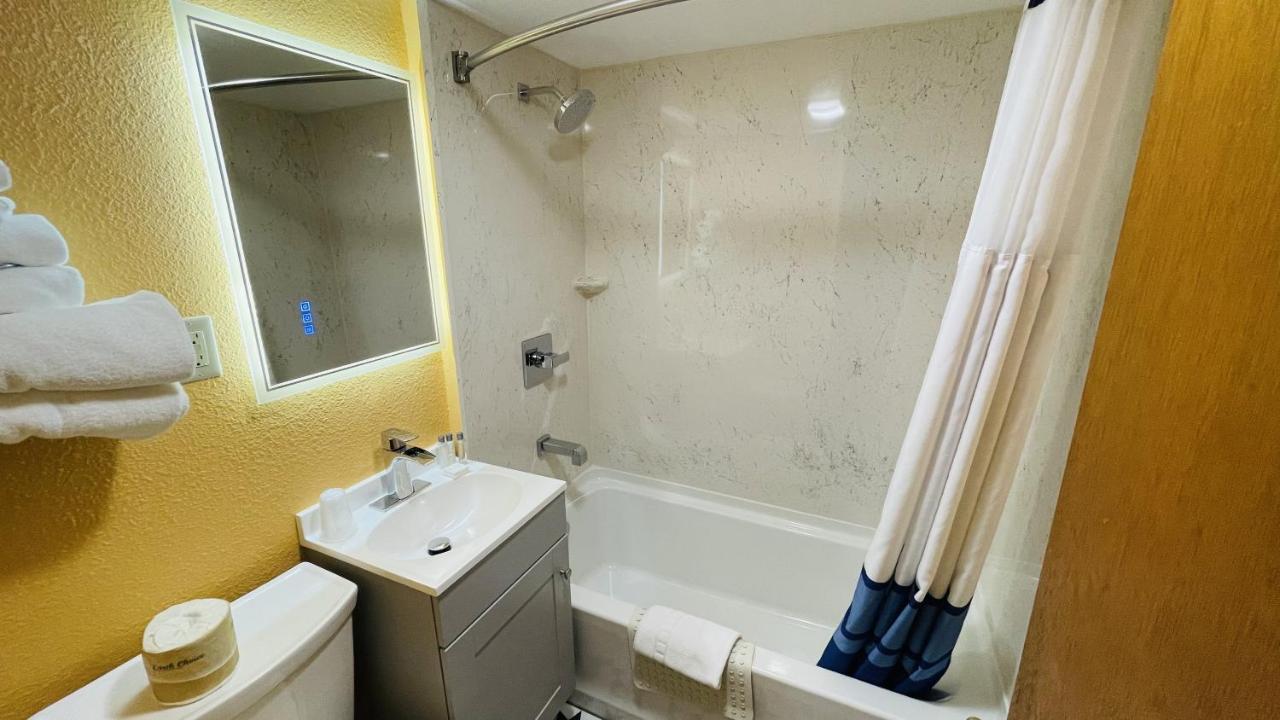 Apple Inn Motel Chelan Zewnętrze zdjęcie