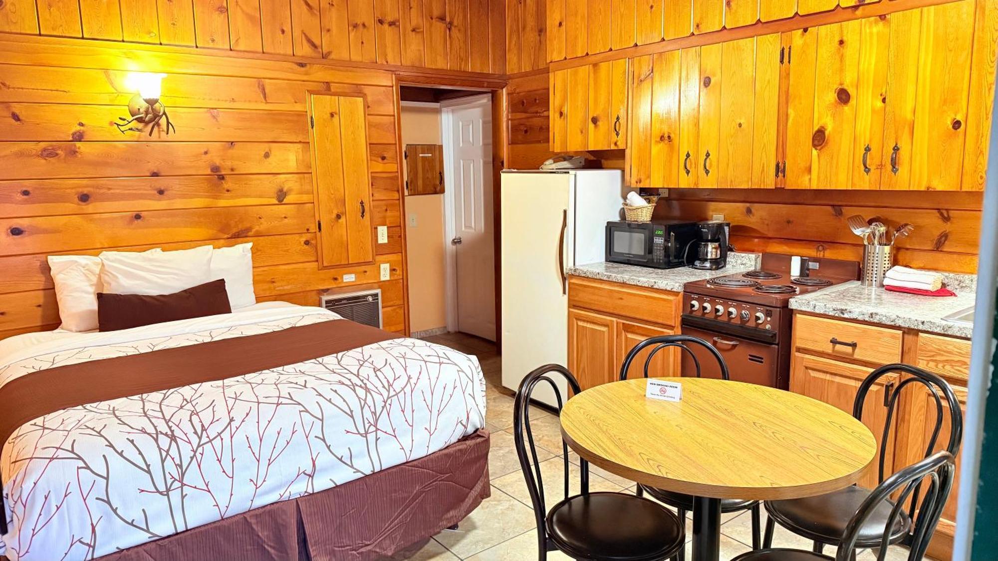 Apple Inn Motel Chelan Zewnętrze zdjęcie